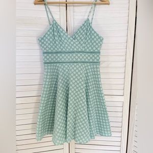 Trixxi Clothing Company Womens Juniors L Green Floral Fit & Flare Dress NEW